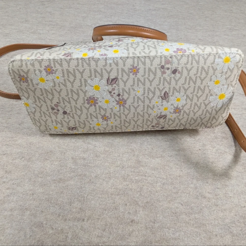*NEW* JNY Cream Daisy Spring Dome Handbag Purse Detachable Shoulder Strap Medium - Picture 8 of 11